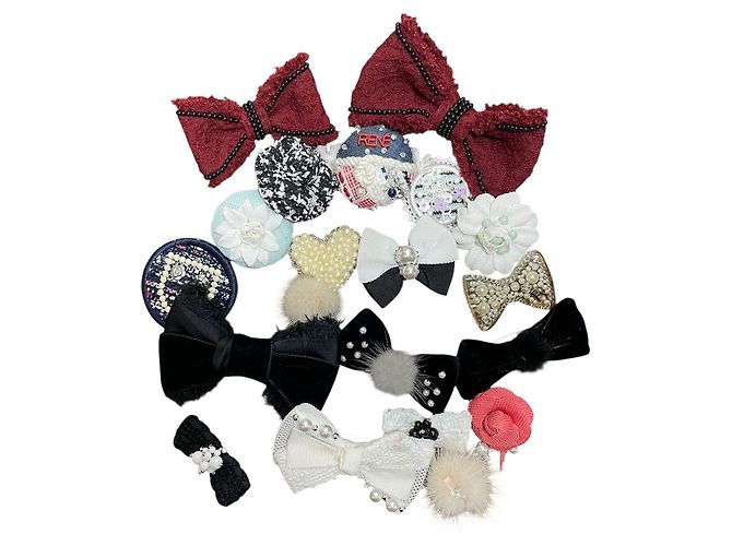 Autre Marque Set di spille in visone con cuore in nastro e fiore Rene Nero