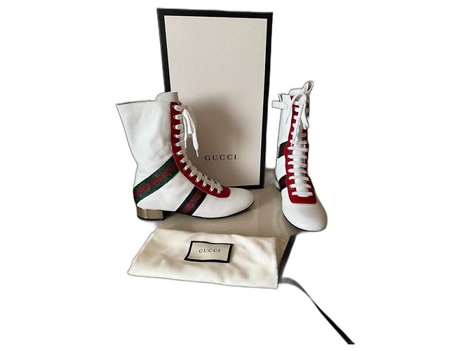 Gucci Leder Stiefeletten Weiß