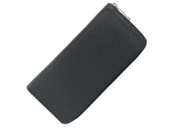 Louis Vuitton Taiga Zippy Wallet Black