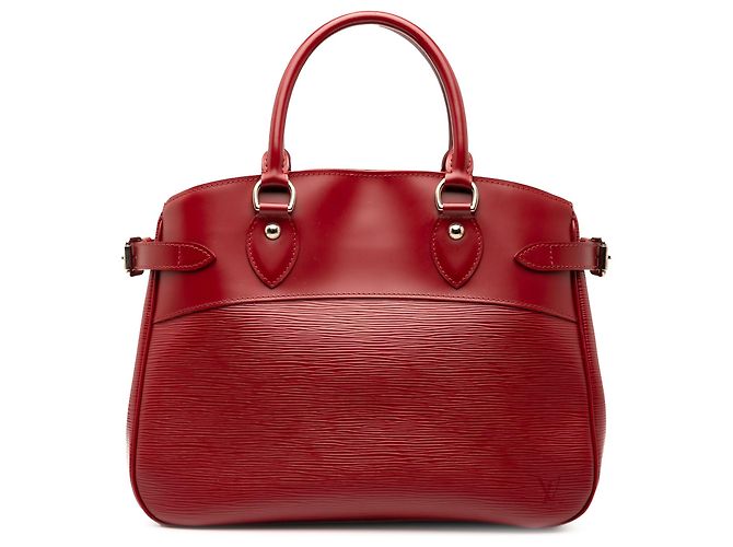 Louis Vuitton Passy PM em Epi Vermelho