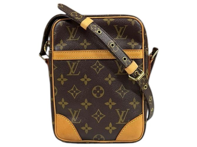 Sac à épaule Monogram Danube de Louis Vuitton Marron
