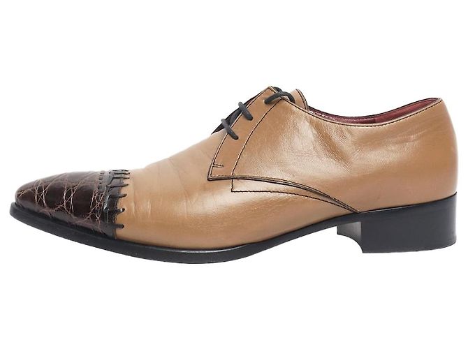 Prada Chaussures en cuir tan à lacets - taille EU 38 Marron