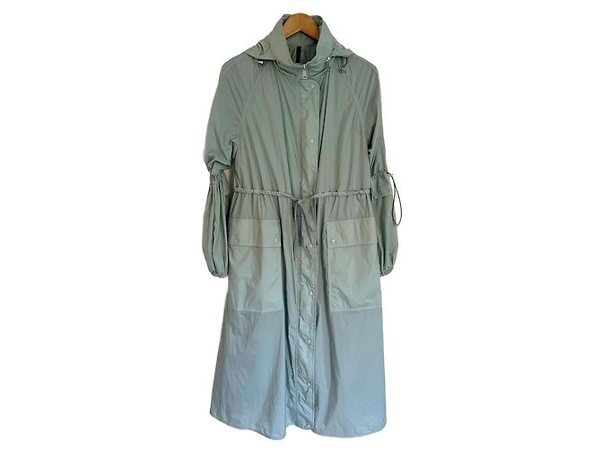 Moncler Parka Lunga Blu Chiaro in Piuma