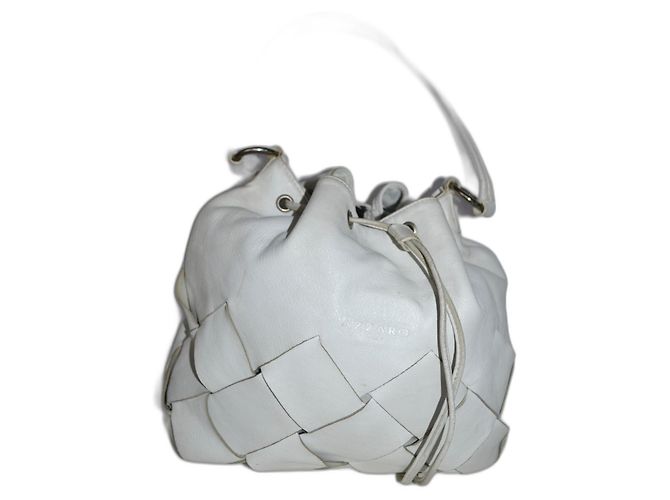 Bolsa bucket Azzaro em couro branco