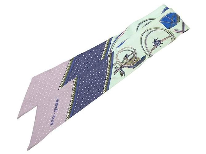 Écharpe en soie Hermès Les Voitures à transformation Vert  ref.2621216