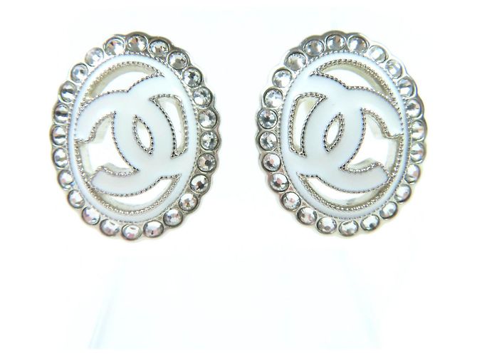 Timeless Chanel Pierce Ohrringe Weiß