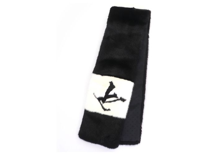 Cachecol/Chale de pele de marta Louis Vuitton Preto Branco