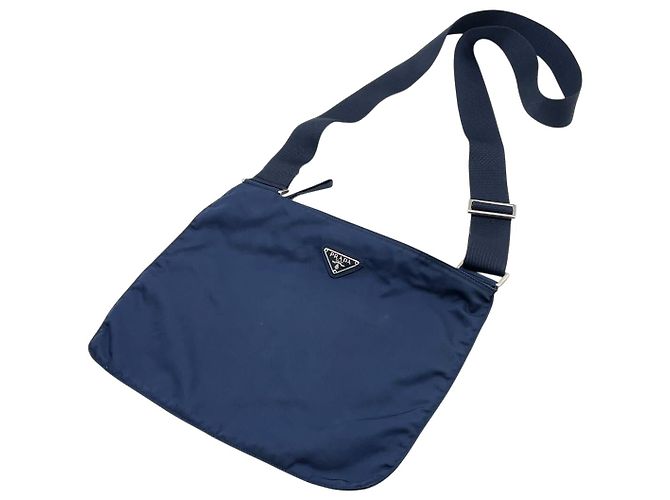 Bolsa transversal de nylon azul marinho com logo Prada