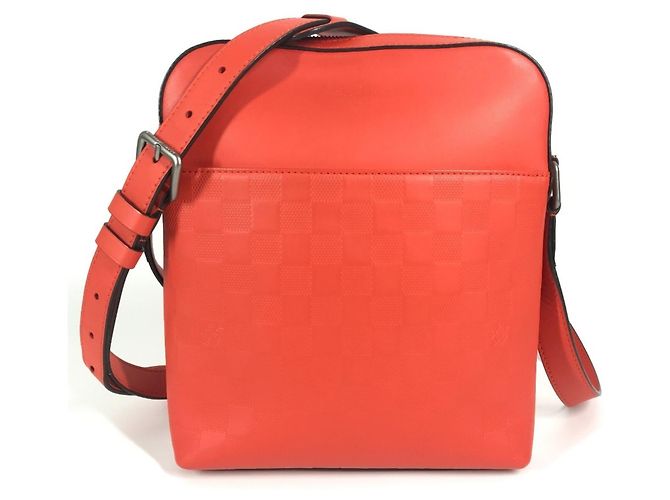 Borsa Pochette District Damier Infini Louis Vuitton Rosso