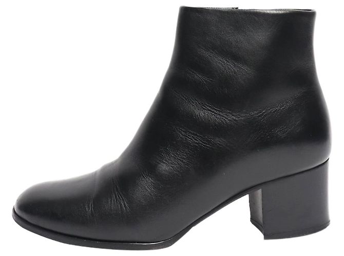 Chanel Black leather ankle boots - size EU 38 (UK 5)