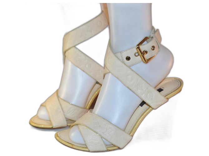 Louis Vuitton sandali Bianco Crema Pelle