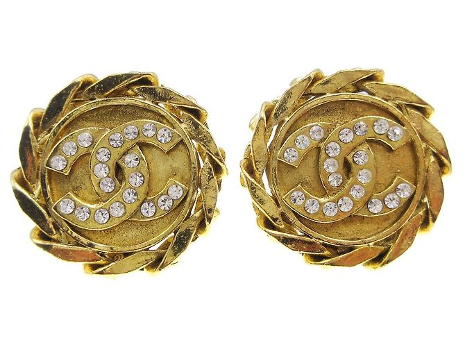Boucles d'oreilles clip Chanel CC en métal avec fausse perle Doré