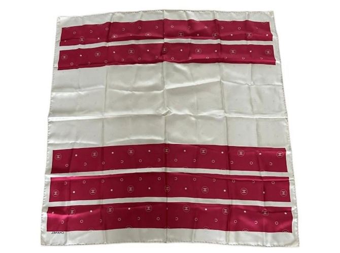 Lenço de seda Chanel de 90 cm Rosa