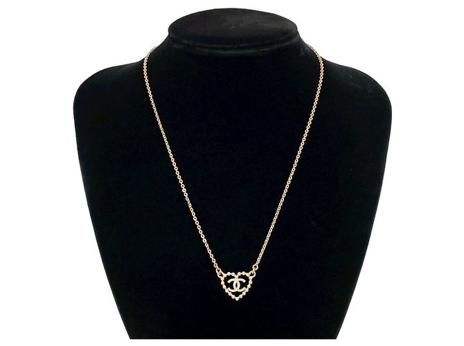Colar de corrente com motivo de coração Coco Mark da Chanel, revestido de strass em prata