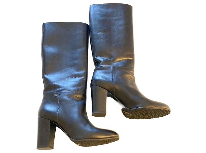 Chanel Black Leather Boots Size 39