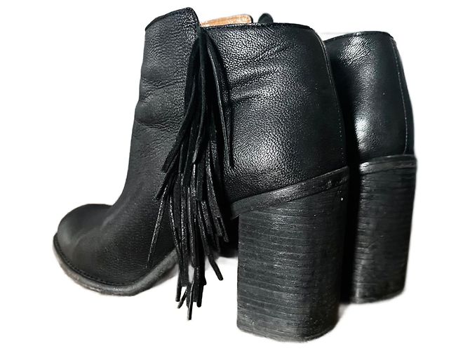 See by Chloé Franche botins de couro preto