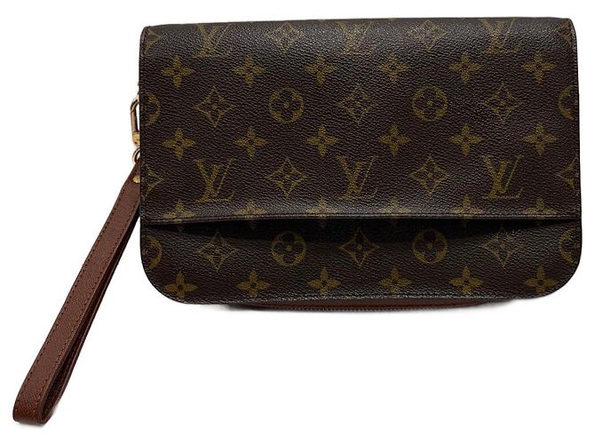 Louis Vuitton Clutch