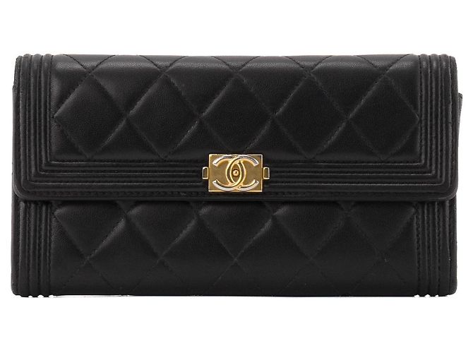 CHANEL - Boy Chanel Wallet in Smooth Black Leather