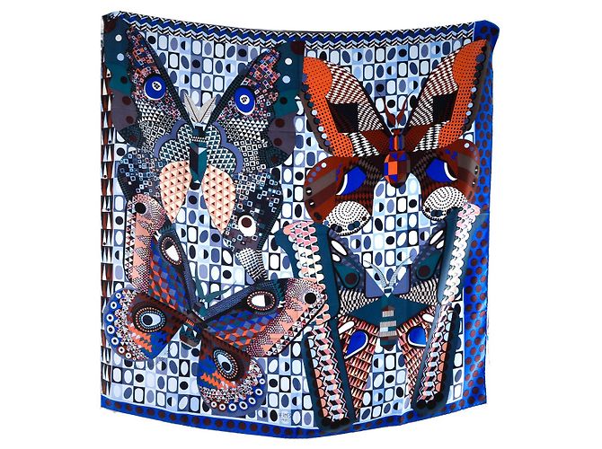 HERMÈS - Lenço 90 « As asas da seda » Hermès em seda azul Azul marinho
