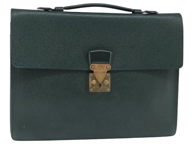 Serviette Kourad en cuir Taiga Louis Vuitton Vert