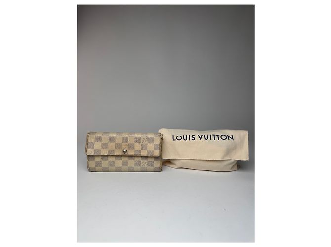 Vintage Louis Vuitton Damier Monogram Leather wallet white grey