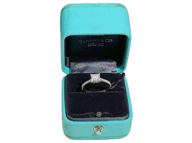 Verlobungsring mit Princess-Schliff-Diamant Novo oder Soleste von Tiffany & Co. Silber