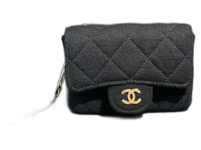 Sac ceinture micro mini en jersey matelassé noir Chanel