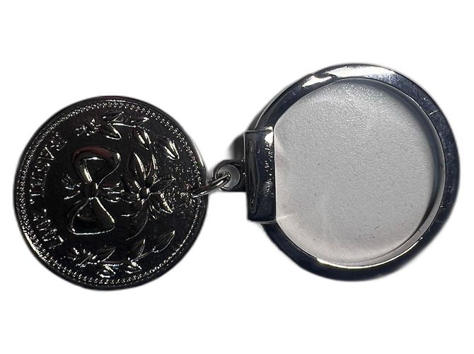 Chaveiro de metal prateado Dior Prata