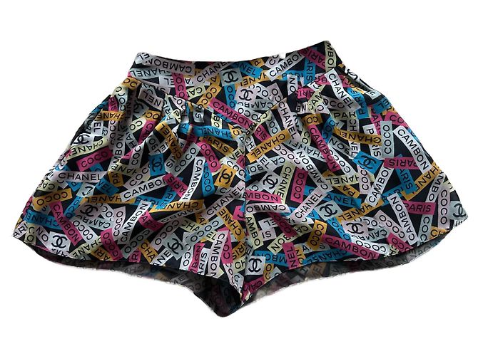 Chanel Shorts aus mehrfarbiger Seide Mehrfarben