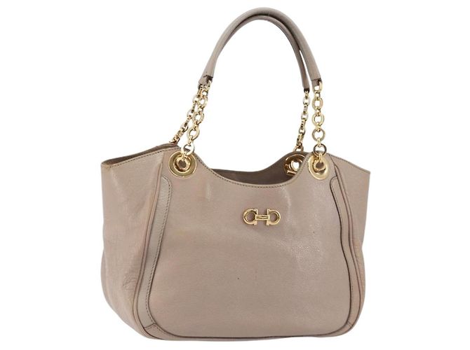 Salvatore Ferragamo Gancini Pelle Medium Rosa