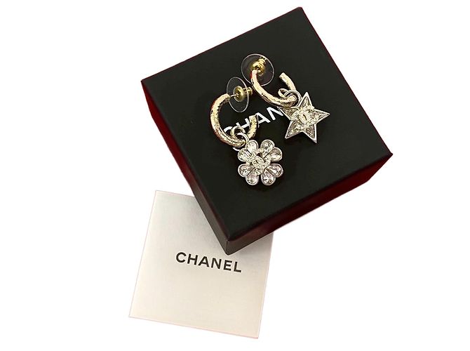 Timeless Brincos estrela flor Coco Mark da Chanel Prata Metálico