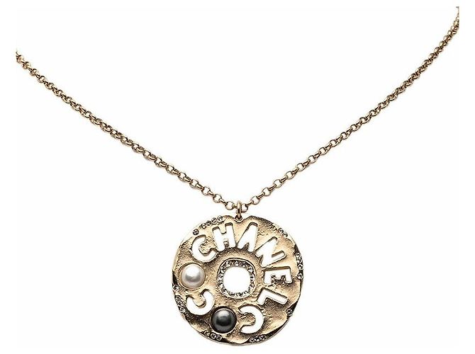 Timeless Collar de Péndulo de Cadena Chanel Dorado Metálico