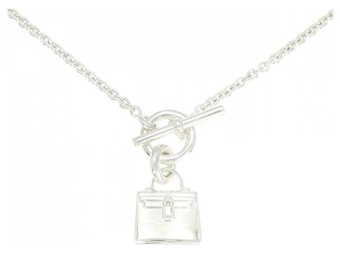 Collana Amuleto Kelly di Hermès 