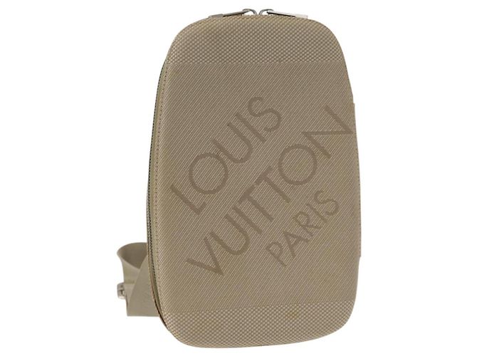 Sac de taille Mage Louis Vuitton en toile Damier Géant Beige