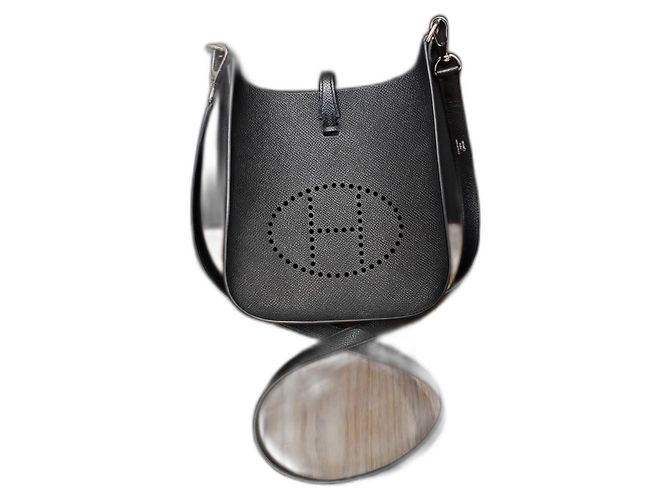 Hermès Evelyne Noir 16