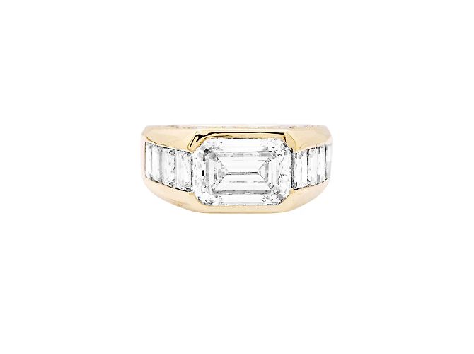 Anello O.J. Perrin, oro giallo e diamanti.