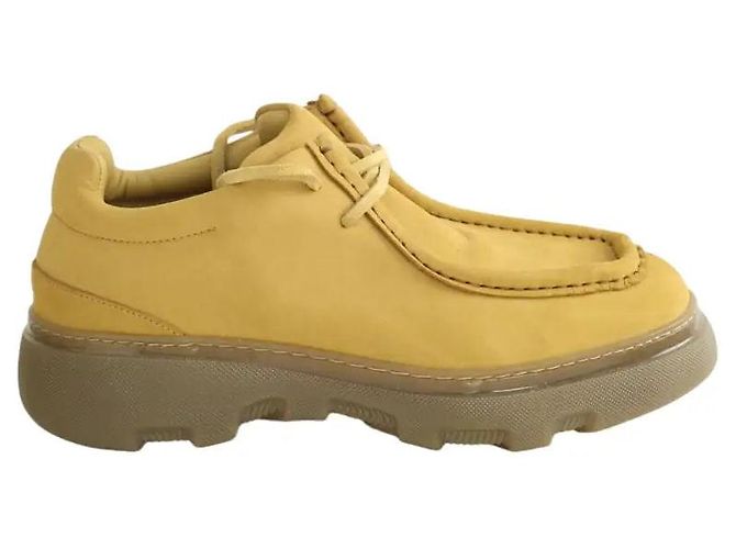 Burberry Sapatos de camurça verdes com cadarço