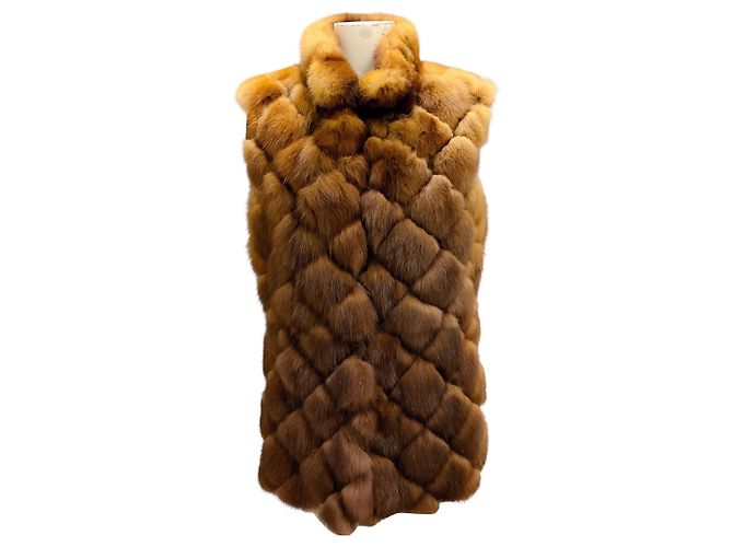 Colete de pele de sable marrom Michael Kors
