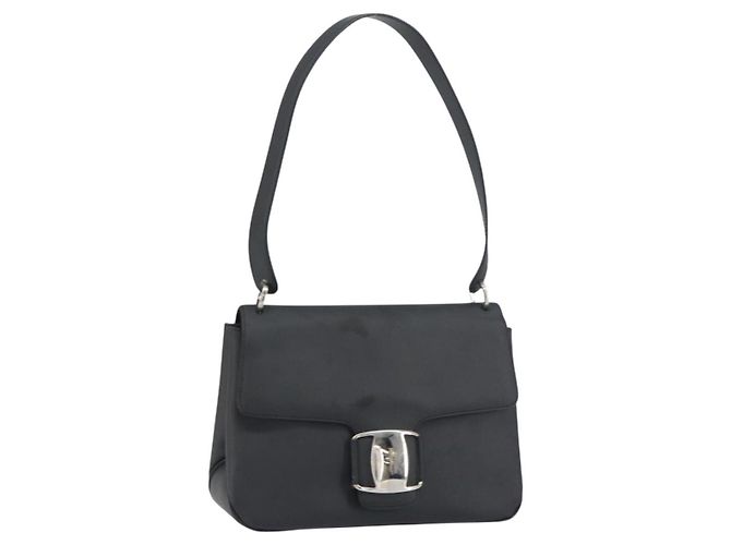 Salvatore Ferragamo Vala Leather Nero