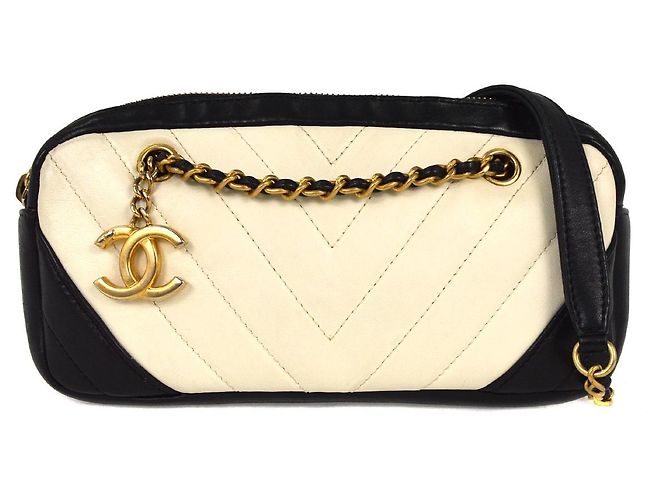 Camera Bolsa de câmera Chanel Chevron em couro acolchoado Branco