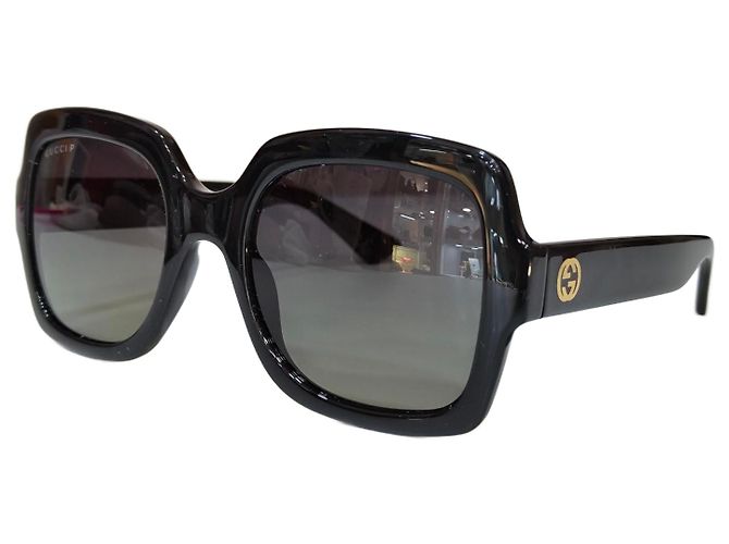 Gucci oversized square sunglasses black
