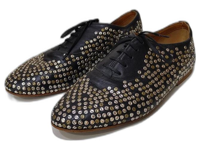 Derbies Saint Laurent con borchie in pelle nera Nero 