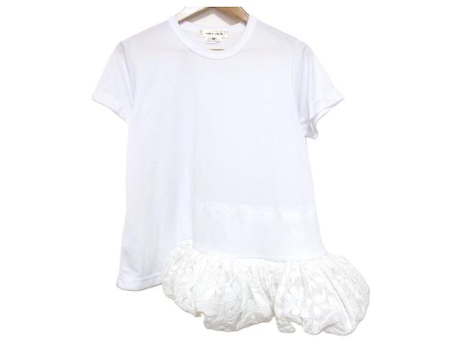 Autre Marque COMME des GARCONS Spitzen-Peplum-Top mit kurzen Ärmeln Weiß