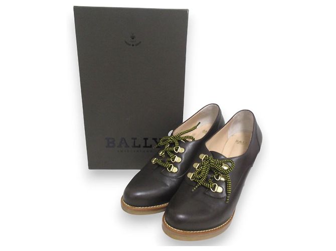 Mocassins escarpins en cuir Bally Marron