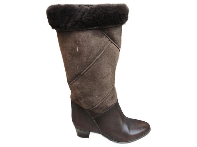 Botas Bally de shearling e couro castanho escuro