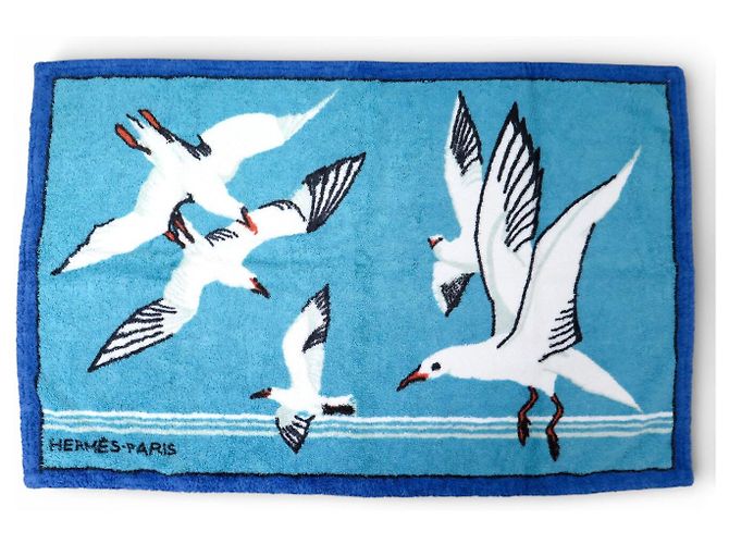 Hermès HERMES BEACH TOWEL LES MOUETTES PM 100 CM BLUE
