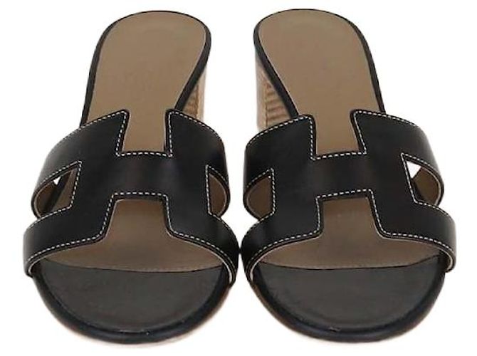 Hermès Schwarze Leder Oasis Sandalen