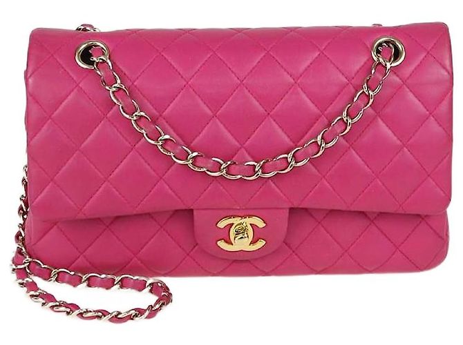 Bolsa clássica dupla média em couro de cordeiro rosa acolchoada Chanel