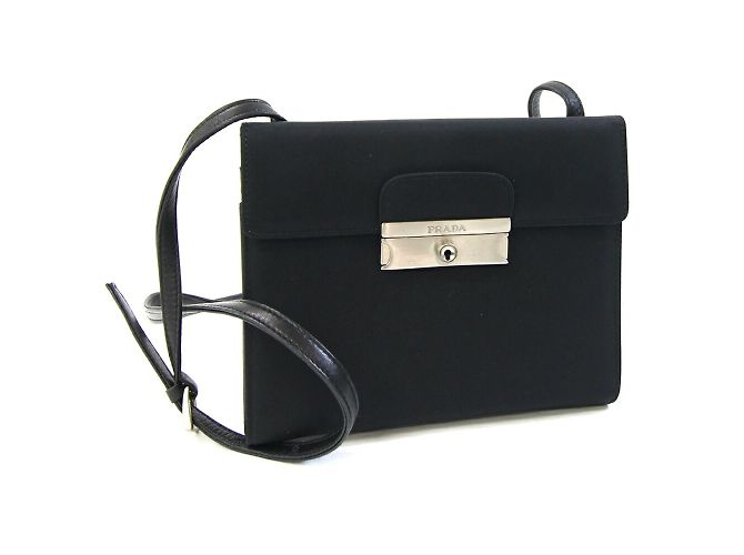 Bolsa de ombro Pochette em nylon e couro preto Prada
