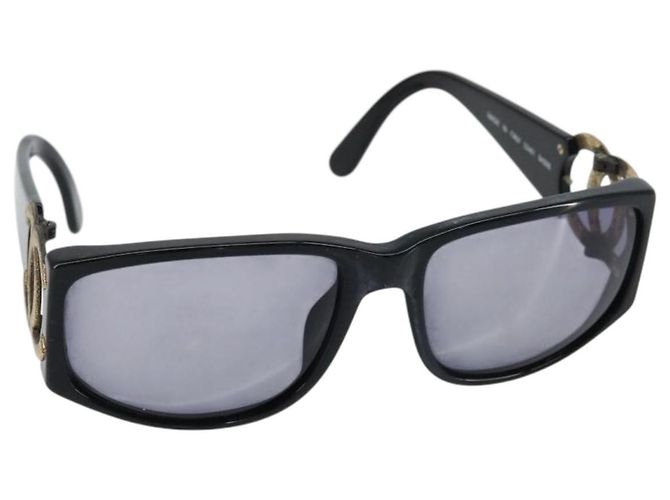 CHANEL Sonnenbrille aus Kunststoff Schwarz CC Auth 147052